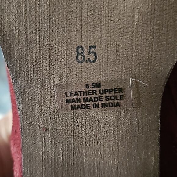 Diba Sleek Ankle Bootie in burgundy – 8.5 - Picture 8 of 9